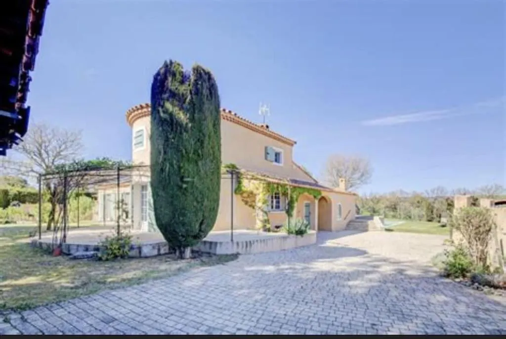 Magnifique Villa Avec Piscine Village A Pied Éguilles